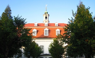 A igreja morávia em Herrnhut, na Alemanha. (Foto: Wikimedia Commons/Rixxo).