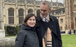 Jordan Peterson e sua esposa Tammy, curada do câncer. (Foto: Twitter Jordan Peterson)