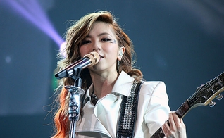 A famosa cantora de C-pop, GEM, lançou o álbum "Revelation" com temas bíblicos. (Foto: Wikimedia Commons/茂木木).