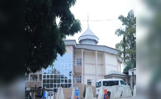 Templo da Igreja Cristo nas Nações em Riyom. (Foto: Church of Christ in Nations).