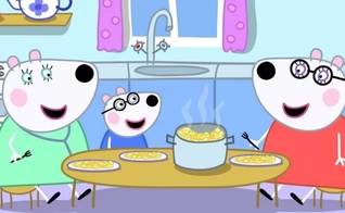 Penny Polar Bear apresentou suas duas mães em episódio recente de Peppa Pig. (Divulgação Channel 5)
