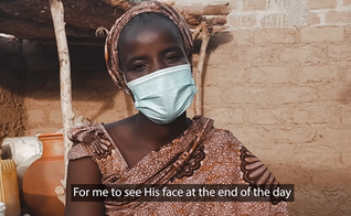 Fadi Zara perdeu a irmã e a mãe devido a perseguição violenta do Boko Haram. (Foto: Reprodução/Open Doors).