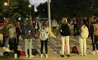 “See You At The Pole” é um evento anual de oração nas escolas americanas. (Foto: Facebook/See You At the Pole)