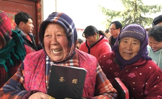 Cristãos chineses precisam de Bíblias. (Foto: Reprodução/Mission Network News)