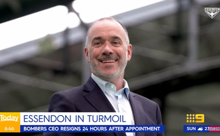 Andrew Thorburn precisou escolher entre o emprego no Essendon ou o cargo na City on a Hill Church. (Foto: Reprodução/YouTube/9 News Australia).