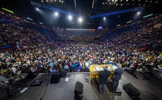 Mais de 700 pessoas aceitaram a Jesus em evento evangeslítico na Itália. (Foto: Billy Graham Evangelistic Association).