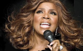 Cantora Gloria Gaynor. (Foto: Tom Britt/Flickr)