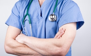 Médicos são submetidos a treinamentos sobre ideologia trans. (Foto representativa: Public Domain Pictures)