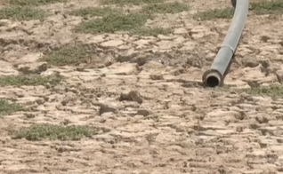 Rio mais longo da Síria, o Eufrates está seco. (Captura de tela/YouTube/ WION)