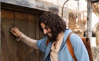 Jonathan Roumie no papel de Jesus em "The Chosen". (Foto: The Chosen)