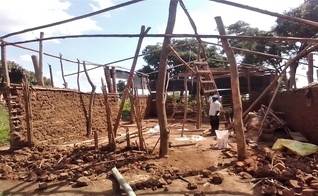 A Igreja de Cristo VOSO foi demolida por extremistas muçulmanos, em Uganda. (Foto: Morning Star News).