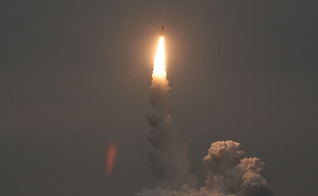 Lançamento de míssil balístico na cordilheira Kura em Kamchatka. (Foto: Ministério da Defesa da Federação Russa)