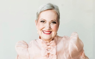 Devi Titus faleceu após batalha contra o câncer. (Foto: Instagram/Devi Titus)