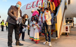 Judeus imigrantes chegando a Israel. (Foto: International Christian Embassy Jerusalem).