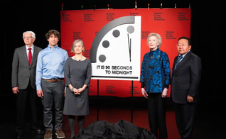 Atualização do Relógio do Apocalipse. (Foto: Boletim dos Cientistas Atômicos/Jamie Christiani)