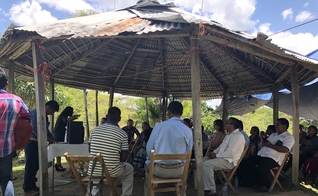 Cristãos mexicanos participam de culto após serem expulsos de suas comunidades. (Foto: Portas Abertas)