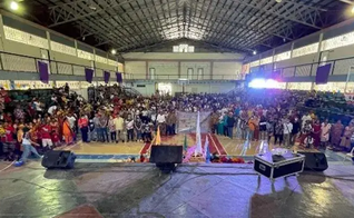 Reunião de cristãos nas Filipinas. (Foto: Portas Abertas)