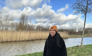 Naomi Tuhusula sofria de uma doença desconhecida que a deixou debilitada. (Foto: Revive).