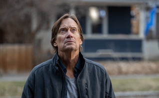 “Deixados Para Trás: O Início do Fim” é estrelado por Kevin Sorbo. (Foto: Divulgação).