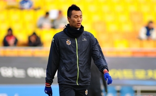 Shin-Wook Kim é conhecido por testemunhar de Jesus dentro e fora de campo. (Foto: Wikimedia Commons/블루포토 홍준기).