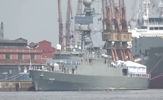 Navio de guerra do Irã atracado no Rio de Janeiro. (Foto: Captura de tela/YouTube The Watchman with Erick Stakelbeck)