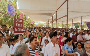 Cristãos protestam em 12 de abril em Mumbai, capital financeira da Índia. (Foto: Reprodução/UCA)