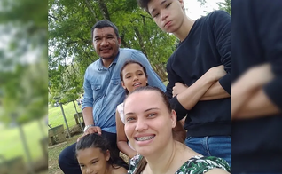 O pastor Armelino Eleodoro José Júnior, a esposa e dois filhos morreram no acidente. (Foto: Redes Sociais/Divulgação).