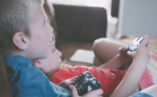 Crianças e jovens estão viciados em “telas tóxicas”. (Foto representativa: Piqsels)