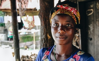 O movimento do braço da mulher foi restaurado pelo poder de Deus. (Foto: Imagem ilustrativa/Unsplash/Joshua Hanson).