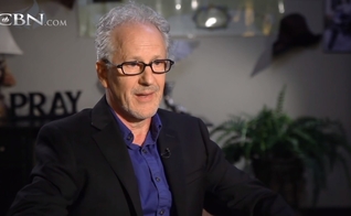 Keith Thibodeaux compartilhou seu testemunho de fé. (Foto: Reprodução/YouTube/The 700 Club)