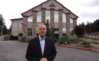 Pastor Vasile Cimpean, líder da Igreja Pentecostal Romena da Filadélfia em Portland. (Captura de tela/YouTube/ Emanuel Church Anaheim)