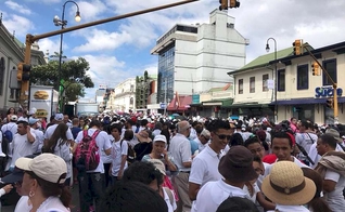Vista da marcha organizada pelos pastores evangélicos em Tegucigalpa em 27 de maio de 2023. (Foto: Reprodução/Evangélico Digital)