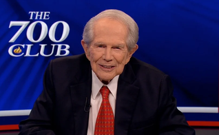 Pat Robertson é um dos televangelistas mais conhecidos nos EUA. (Foto: CBN News)