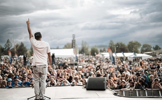 O evento do evangelista Andrew Palau impactou a cidade de Klamath Falls. (Foto: Instagram/Greater Klamath CityFest).