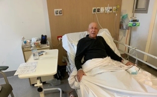 Russel no hospital. (Foto: Reprodução/Eternity News)