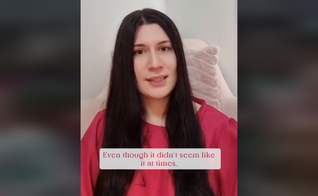 Felicia Hartley foi curada da Síndrome de Tourette. (Foto: Reprodução/Facebook/The Pentecostals of Sydney).
