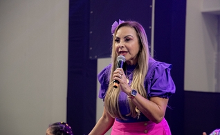 Cristina Mel na Expoevangélica Infantil. (Foto: Marcos Paulo Corrêa/Guiame).