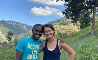  Alix Dorsainvil e seu marido Sandro Dorsainvil, fundador da El Roi Haiti. (Foto: El Roi Haiti).