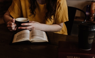 A Geração Z está aberta para os ensinamentos de Jesus. (Foto: Imagem ilustrativa/Unsplash/Priscilla Du Preez).