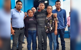 Os cristãos que foram libertados no México. (Foto: Reprodução/Facebook/Alianza de Comunicadores Cristianos)