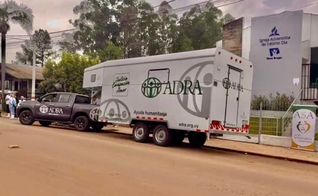 Unidade móvel da ADRA Uruguai com lavanderia (Foto: Reprodução).