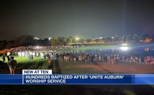 Evento cristão na Universidade de Auburn, EUA. (Captura de tela: YouTube/WFSA 12 News)