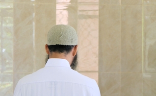 Islâmicos assistiram vídeos de uma missão e se converteram. (Foto: Imagem ilustrativa/Unsplash/Utsman Media).