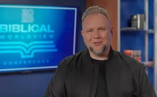 Jeremiah J. Johnston. (Captura de tela/Vídeo Prestonwood Chritian Academy).