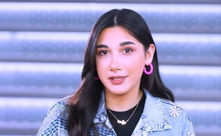 Christina Issa. (Foto: Reprodução/YouTube/SAT7NA)