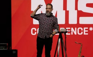 Luciano Subirá na Dunamis Conference. (Foto: Reprodução/YouTube/Dunamis Movement).