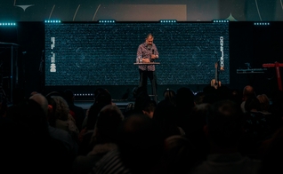 Luciano Subirá na MCI. (Foto: Mídia/Missão Cristã Internacional — MCI) 