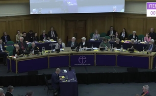 Sínodo Geral da Igreja da Inglaterra, em 15 de novembro de 2023. (Captura e tela/YouTube/The Church of England)