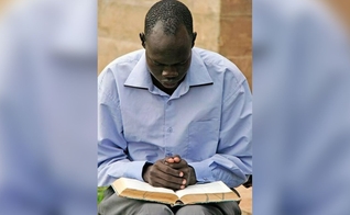 Cristão africano. (Foto: Ilustração/Facebook/Portas Abertas)