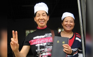 Cristãos na China. (Foto: Reprodução/Facebook/Bibles For China)